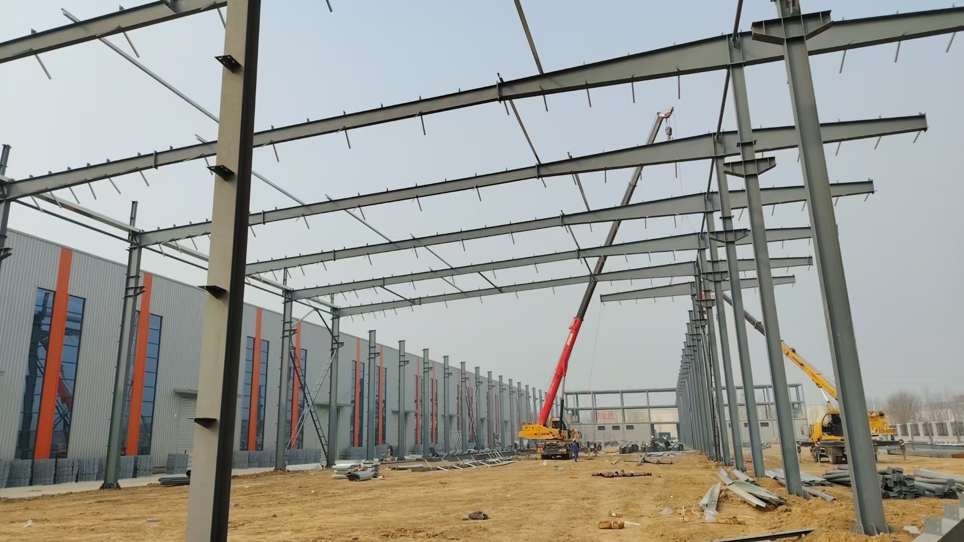 鋼結構廠房安裝飛機梁 安裝公司電話13131801767