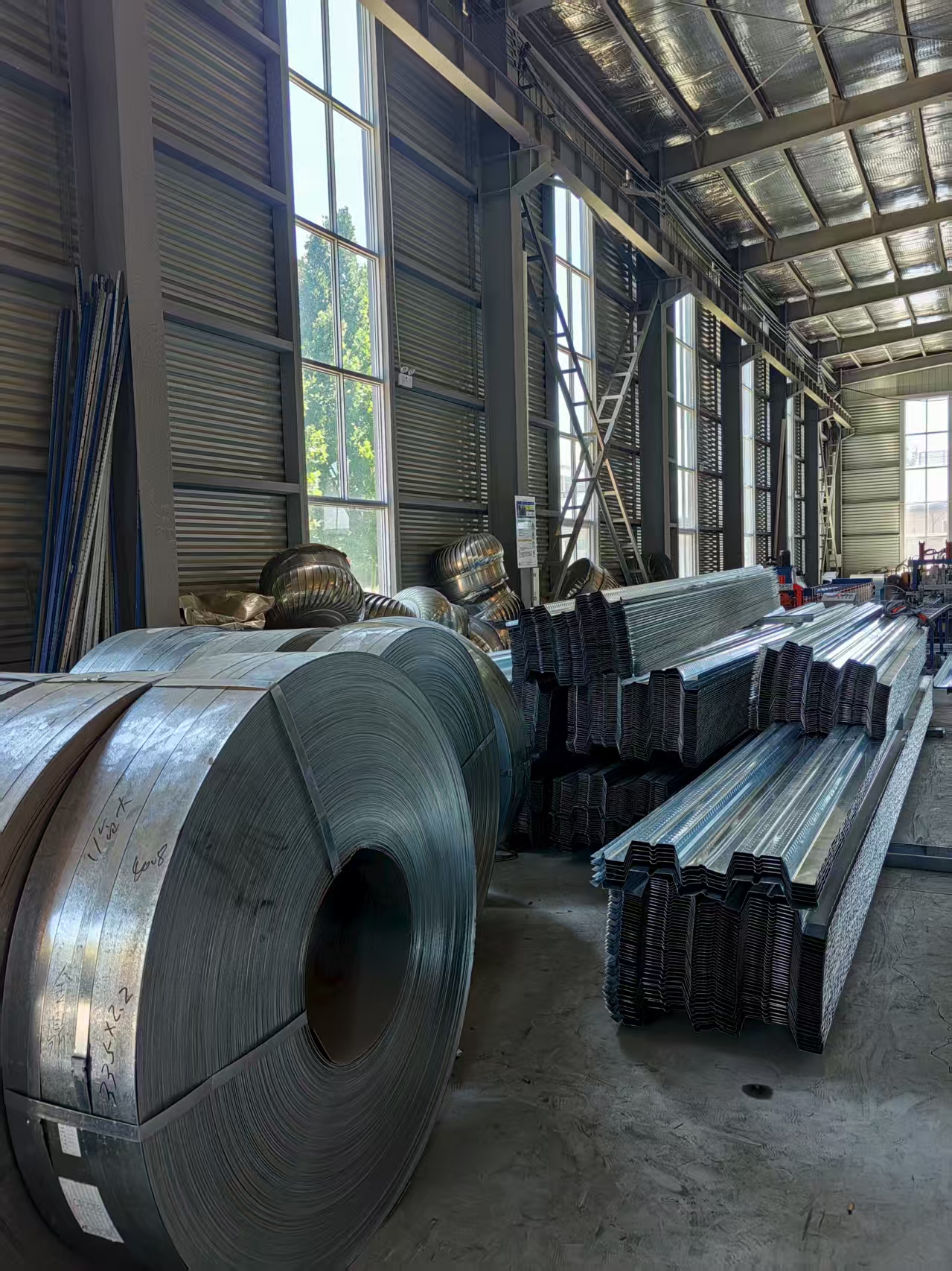 樓承板、墻檁條、熱鍍鋅方管、衡水鋼構加工、方管加工、鋼構加工、金鼎鋼構13131801767